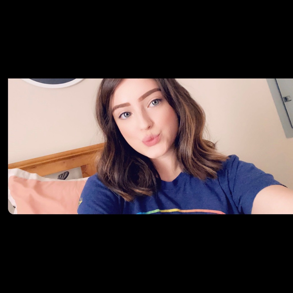 Meet your Posher, Jacqueline